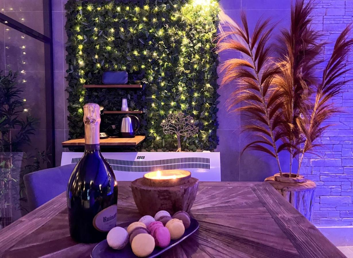 Le Bois Boheme- Suite & Spa Privatif นีมส์ ภายนอก รูปภาพ